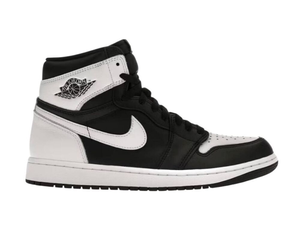 NWOB Nike Air Jordan 1 Retro High OG 'Black White' Sneakers Size 10.5